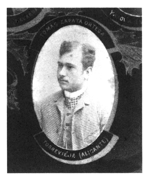 Tomás Zapata Ortega, farmacéutico en Torrevieja desde 1886. / Familia Ballester