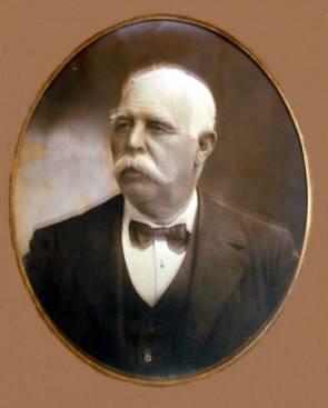 Vicente Castell Satorre, primer propietario de la casa.