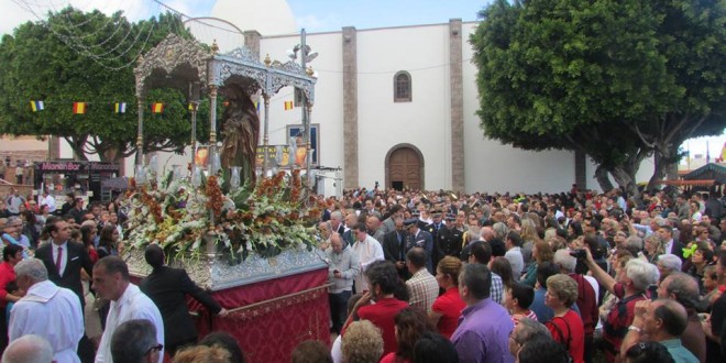 fiestas_procesion_candelaria1-660x330