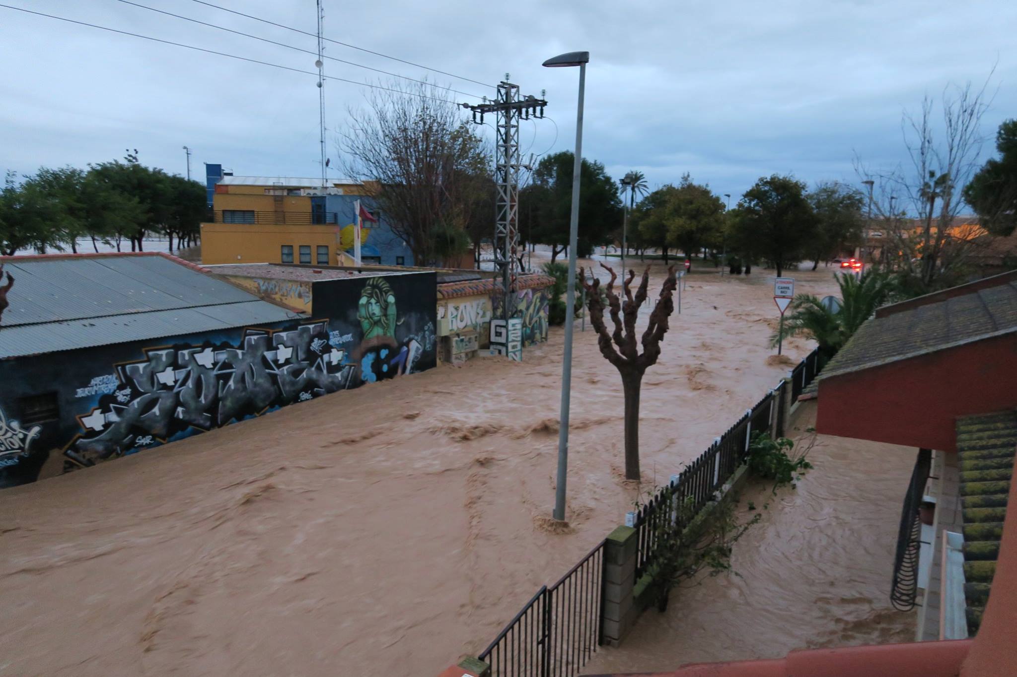 Calle del polideportivo.