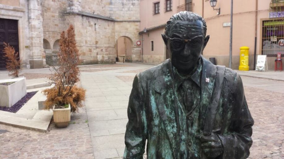 EL CRONISTA OFICIAL DE ZAMORA, HERMINIO RAMOS, SOLIDARIO CON EL DOMUND