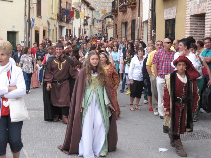 LOS MEDIEVALES: 1467, FIESTA Y “FADOS”