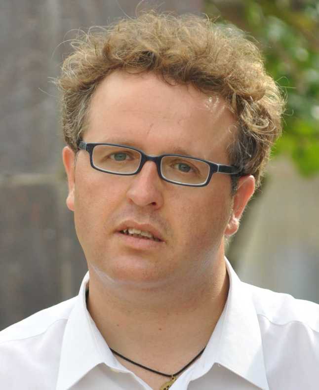 UNA VILLA DE LETRAS • LAS XIII JORNADAS «CREATURA» LLEVAN AL CONCEJO DE PRAVIA DOS DÍAS DE DEBATES, RECITALES Y PROYECCIONES SOBRE CUESTIONES LITERARIAS