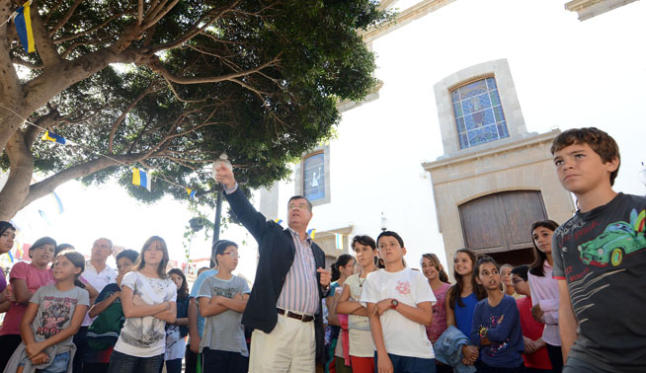 LA IGLESIA QUE BENDICE EL MAR