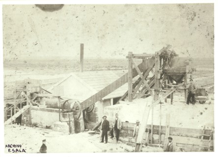 LA PUÑALADAS DEL HAMBRE (5): LAS CRISIS DEL CAMBIO DE SIGLO: HAMBRE Y EMIGRACIÓN