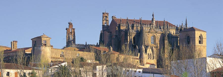 AL OCÉANO PACÍFICO LLEGÓ LA NAVE DE GUTIERRE CARVAJAL OBISPO DE PLASENCIA CONSTRUIDA EN EL NORTE DE ESPAÑA