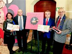 MIL AÑOS EN 600 PALABRAS Y 18 DIBUJOS