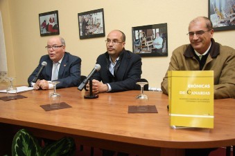 VALLESECO ACOGIÓ LA PRESENTACIÓN DEL NUEVO VOLUMEN DE “CRÓNICAS CANARIAS”