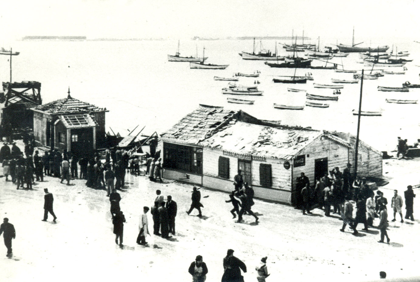 MASTRAL CON NUBES Y LEVANTE CLARO, PAGARÁ SI NO HA PAGADO (IX)