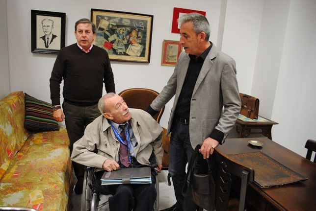 EL CRONISTA OFICIAL DE VALDEPEÑAS (CIUDAD REAL), CECILIO MUÑOZ FILLOL, CUENTA YA CON UN ESPACIO PROPIO EN LA CONFIANZA