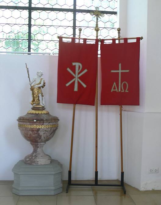 DE LÁBAROS Y DE ESTANDARTES