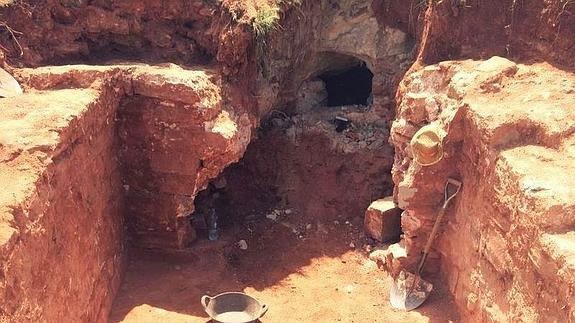 HALLAN RESTOS DE UNA MINA Y UNA FUENTE • ROMANAS EN SANTISTEBAN DEL PUERTO (JAÉN)  SEGÚN LOS PRIMEROS INDICIOS, PODRÍA TRATARSE DE UNA MINA DE AGUA DE ÉPOCA ROMANA Y LOS RESTOS DE UNA FUENTE, TAMBIÉN ROMANA, EN LA QUE SE APRECIA UNA INTERVENCIÓN POSTERIOR DE ÉPOCA ÁRABE