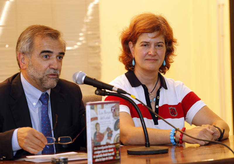 ‘LOS REYES DEL GRIAL’ VENDE MÁS DE 8.000 LIBROS EN MES Y MEDIO