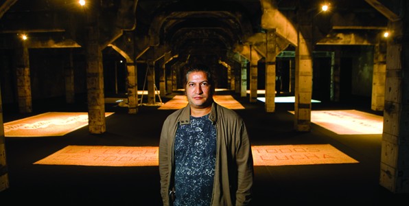 EL CUBANO CARLOS GARAICOA, QUE HA DIRIGIDO EL TALLER DE VILLA IRIS DE LA FUNDACIÓN BOTÍN EN EL QUE HAN PARTICIPADO QUINCE ARTISTAS