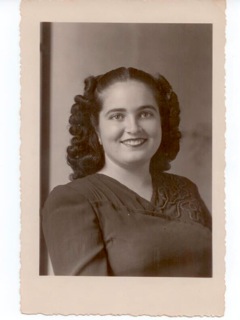 ANTONIA SÁEZ GARCÍA.  UNA MUJER EJEMPLAR.