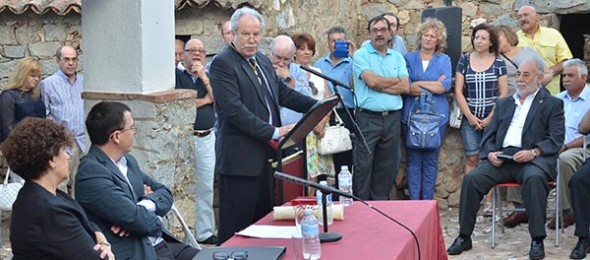 MANUEL FERNÁNDEZ SE CONVIERTE EN EL NUEVO CRONISTA OFICIAL DE VILLARALTO, UNA DESIGNACIÓN QUE LE LLEGA TRAS UN ACUERDO