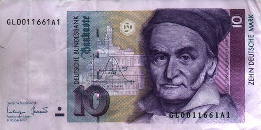 GAUSS, ÉBOLA Y CURVA DE PROBABILIDAD
