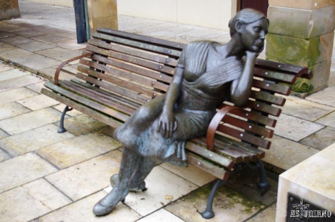 OVIEDO, CIUDAD DE ESTATUAS