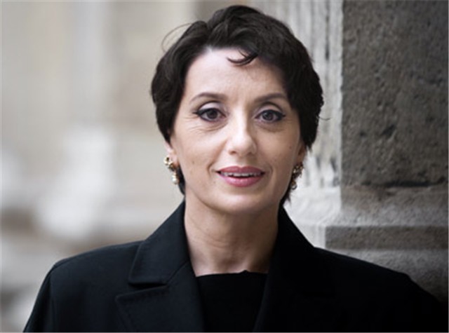 UNAS 300 PERSONAS ASISTIRÁN A LA FIESTA LITERARIA DE LA MAR, PROTAGONIZADA ESTE AÑO POR LUZ CASAL • LA POPULAR CANTANTE SERÁ PRESENTADA POR EL CIENTÍFICO CARLOS LÓPEZ OTÍN EN UN ACTO QUE TENDRÁ LUGAR EN EL COMPLEJO HOSTELERO LUPA A PARTIR DE LAS 13 HORAS