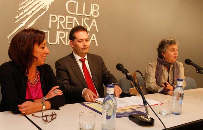 RIVAS: «EN CÁRITAS HEMOS MANTENIDO ALTA LA BANDERA DE LA ESPERANZA Y LA JUSTICIA SOCIAL» • EL DIRECTOR DE LA ONG CATÓLICA ABRE EL CICLO DE CONFERENCIAS DE LA SOF