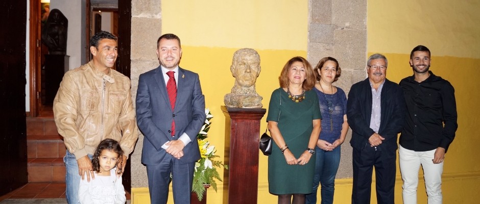 CELSO MARTÍN DE GUZMÁN, EN EL RECUERDO DE TODOS LOS GALDENSES • EN EL 20 ANIVERSARIO DE SU FALLECIMIENTO RECIBIÓ EL RECONOCIMIENTO Y EL HOMENAJE DE LA CIUDAD DONDE NACIÓ