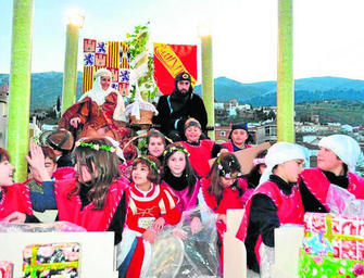 LOS CRISTIANOS Y NAZARÍES DEVUELVEN A LOJA (GRANADA) AL SIGLO XV • LOS PRÓXIMOS DÍAS 17, 18 Y 19 DE ABRIL LA ASOCIACIÓN ‘DOS REINOS, DOS CULTURAS’ VOLVERÁ A RECREAR LA BATALLA HISTÓRICA EN LA LOCALIDAD