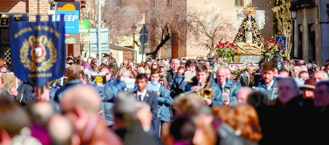 TODA LA COMARCA VENERÓ A LA VIRGEN DE LAS ANGUSTIAS