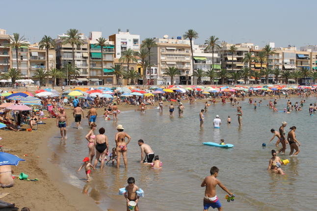 ULEANAS EN BIKINI