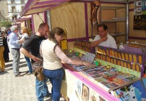 LA FERIA DEL LIBRO ARRANCA HOY CON EL PREGÓN DEL PERIODISTA ANDRÉS ABERASTURI