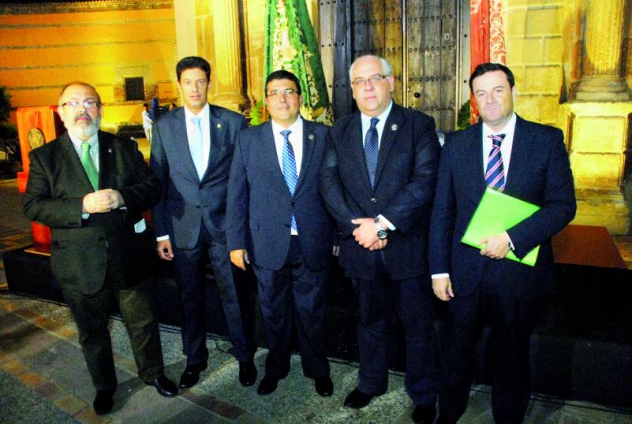 “MIRANDO AL SANTUARIO” ABRE EL PÓRTICO DE LA ROMERÍA 2015