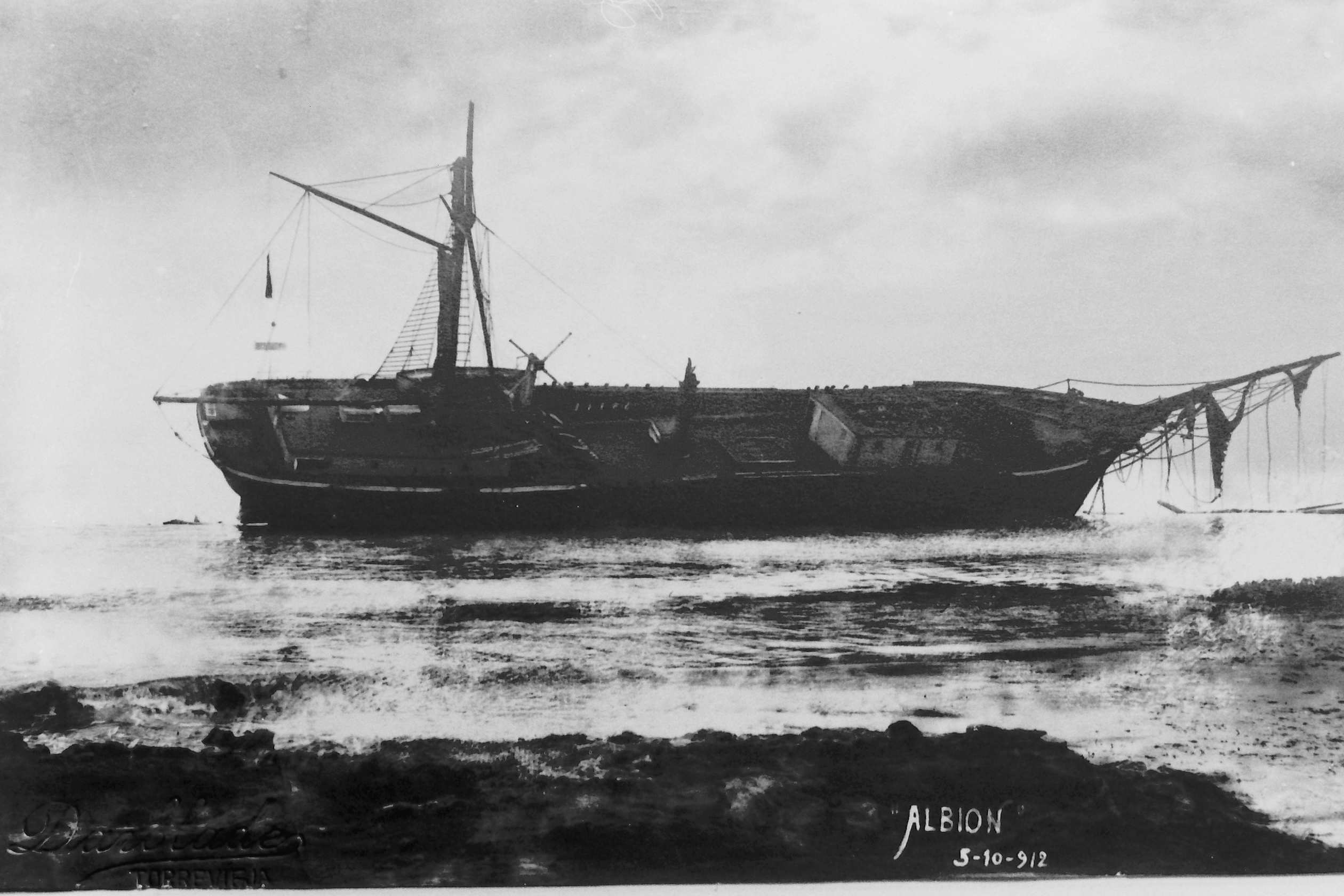 BARCOS DE MADERA, HOMBRES DE HIERRO (14)
