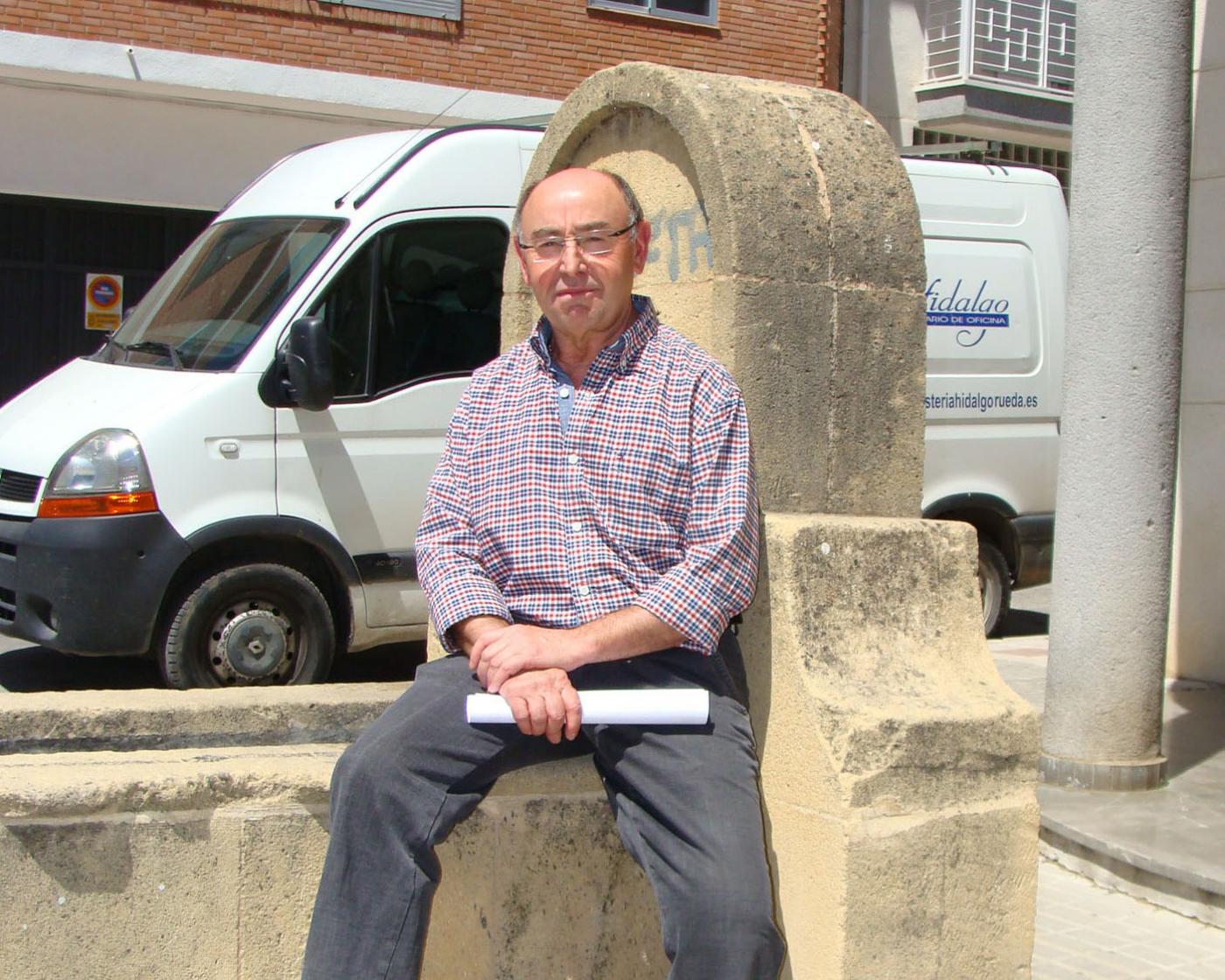 RAFAEL GARCÍA MEDINA RECOGE EN UN LIBRO LA HISTORIA, CURIOSIDADES Y SECRETOS DE LAS CAMPANAS DE ALCALÁ LA REAL (JAÉN)