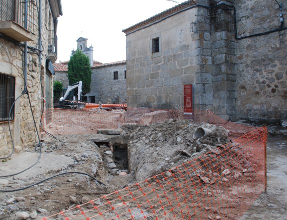 HALLAN HUESOS EN LA ZONA DE SANTA CLARA (TRUJILLO) DONDE SE REALIZAN OBRAS