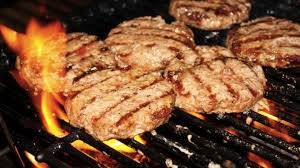 ENTRE HUEVOS Y HAMBURGUESAS