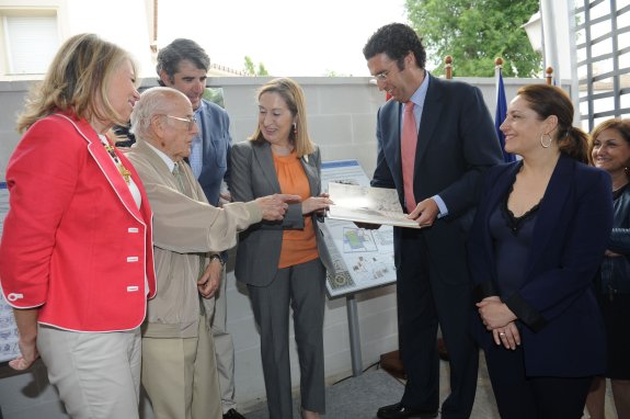 FALLECE CARLOS POSAC, DESCUBRIDOR JUNTO A FERNANDO ALCALÁ DE LA VILLA ROMANA DE RÍO VERDE • EL HISTORIADOR MANTENÍA ESTRECHOS VÍNCULOS CON MARBELLA, SIENDO SU TRABAJO DECISIVO EN LA RECUPERACIÓN DEL PATRIMONIO ARQUEOLÓGICO LOCAL