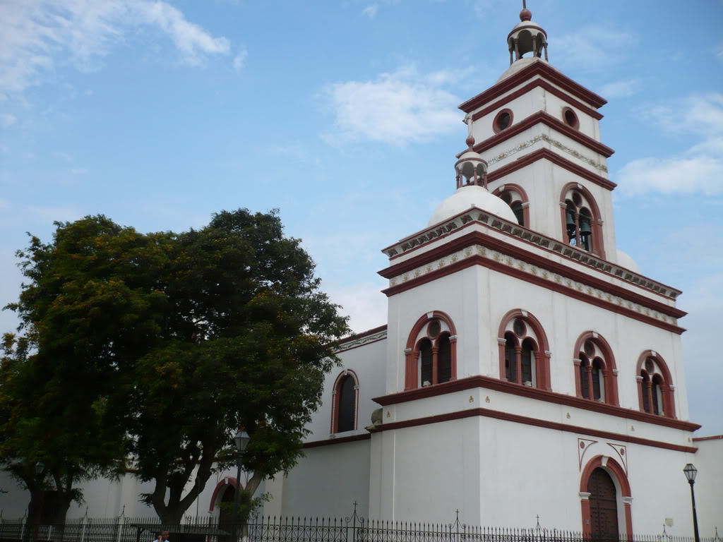 RINCONES DE TRUJILLO: POR EL CONVENTO DE SANTA CLARA