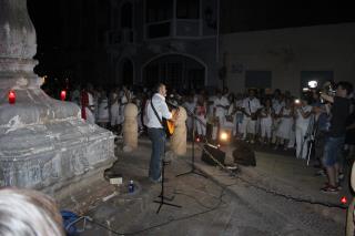 TOTANA Y SU VELADA ENTRE SOMBRAS