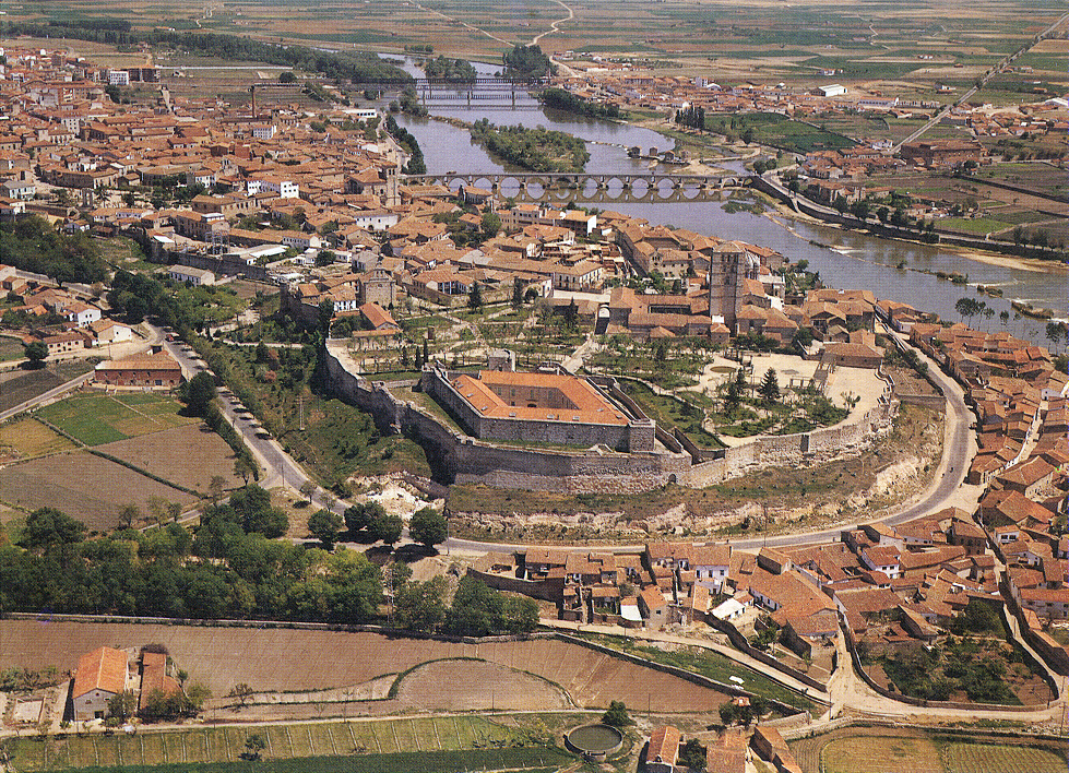 OLVIDO, HUMILLACIÓN Y DESPRECIO • EL CASCO ANTIGUO, UN ESPACIO DESAPROVECHADO QUE ES VÍCTIMA DE CONTINUAS FECHORÍAS URBANÍSTICAS