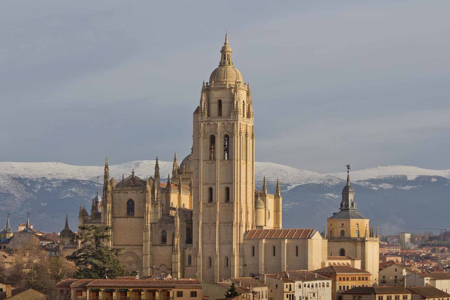 PARA TORRES, LAS DE MI SEGOVIA