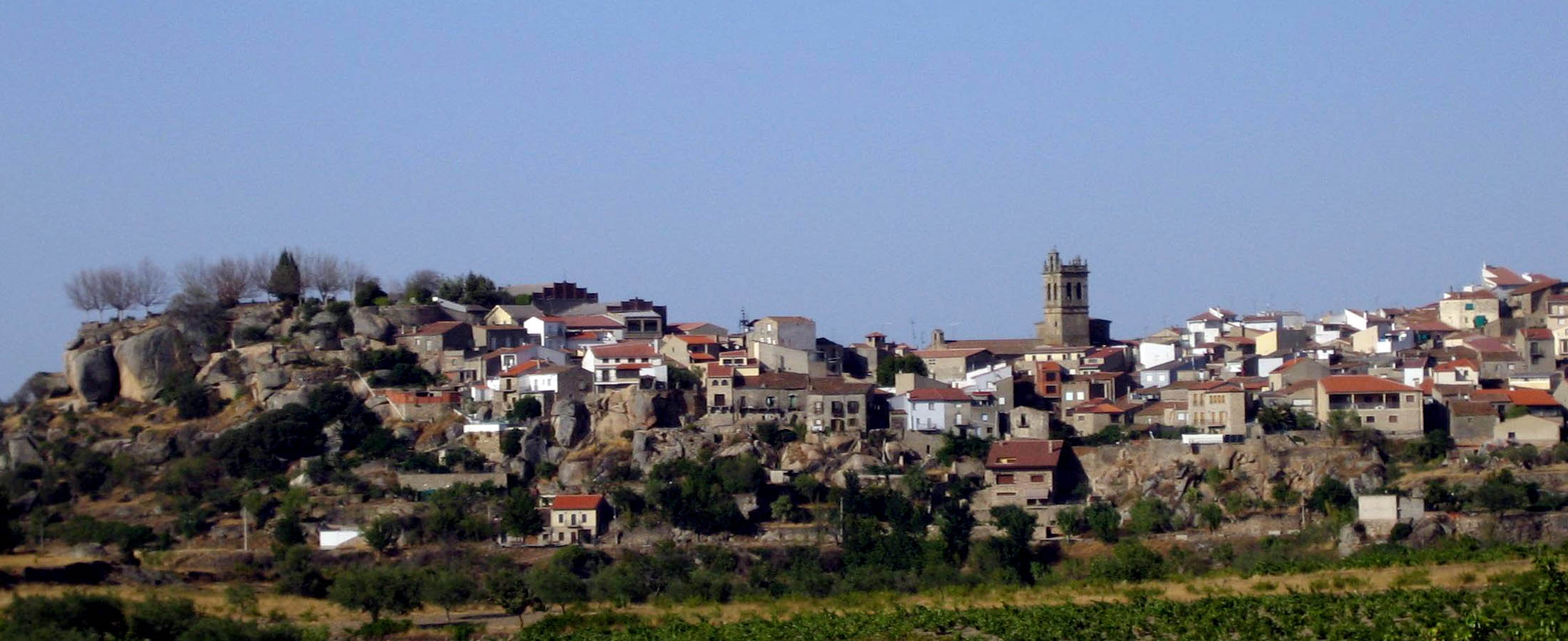 PAISAJE, FIESTAS Y CULTURA • LAS CELEBRACIONES POPULARES DE FERMOSELLE ESTÁN MARCADAS POR LOS ESPECTÁCULOS TAURINOS