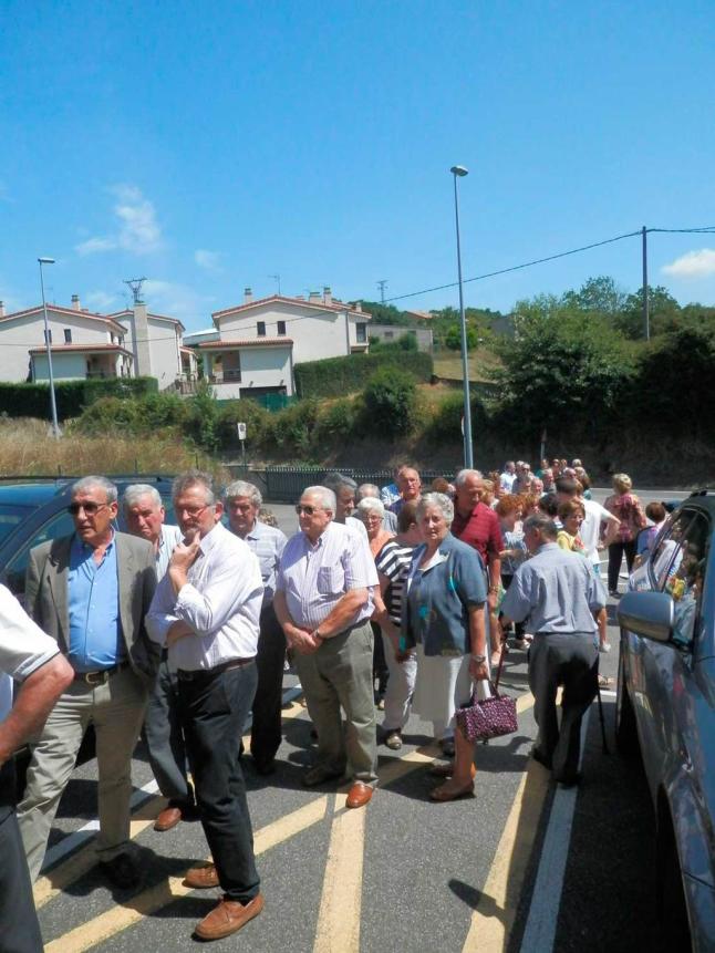 LOS VECINOS DE SIERO (ASTURIAS) FORMARON COLAS EN EL TANATORIO PARA DAR EL PÉSAME POR EL FALLECIMIENTO DE JOSÉ AURELIO ÁLVAREZ