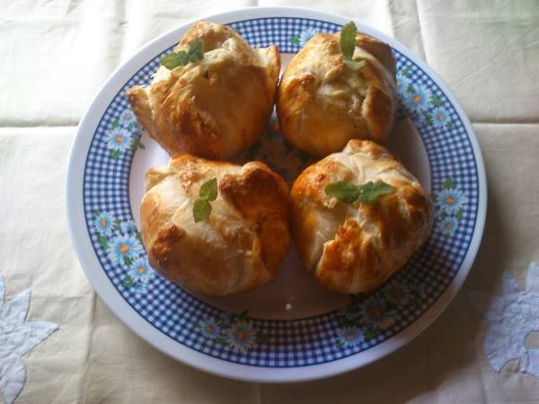 HOJALDRE CON SORPRESA DE MANZANA