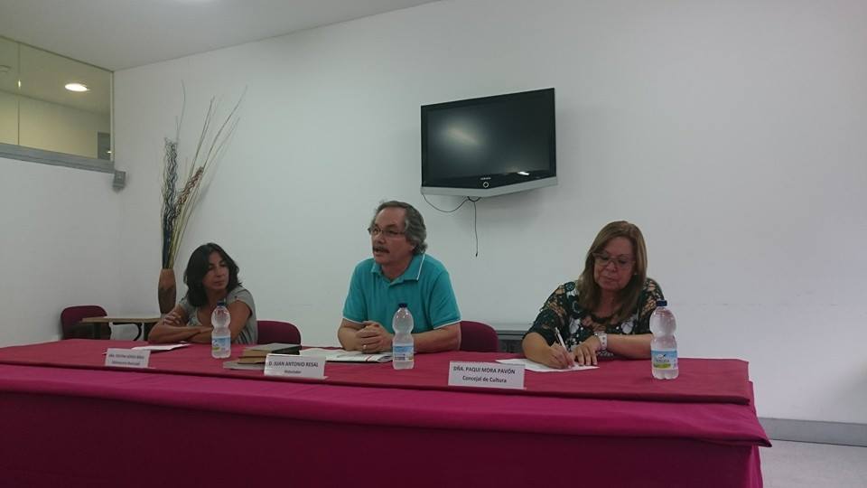 CONFERENCIA SOBRE ‘PERSONAJES OCULTOS DE MADRID’ IMPARTIDA EN EL CENTRO CULTURAL “EL CERRO” DE MORALEJA DE EN MEDIO (MADRID) POR EL PERIODISTA E HISTORIADOR JUAN ANTONIO ALONSO RESALT