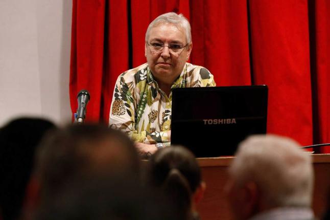 SELLOS Y PUERTO SE DAN LA MANO EN AVILÉS (ASTURIAS)