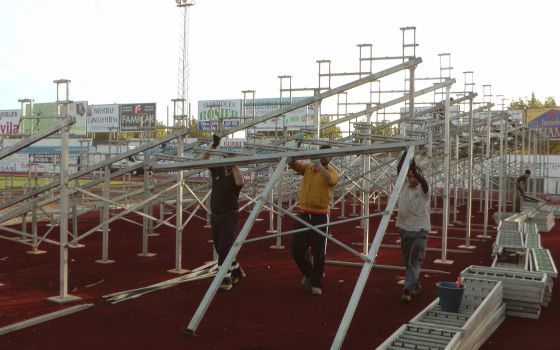 EL PARTIDO QUE SOÑÓ UN PUEBLO ENTERO • VILLANUEVA DE LA SERENA (BADAJOZ) VIVE COMO UN HITO SU DUELO EN LA COPA DEL REY CON EL BARCELONA