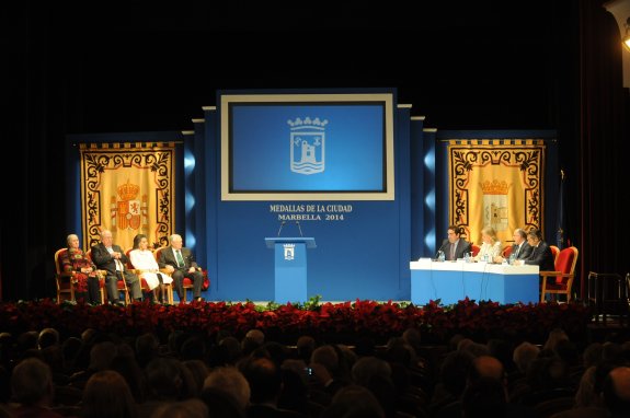 MARBELLA ORDENARÁ LA CONCESIÓN DE HONORES Y DISTINCIONES CON UN NUEVO REGLAMENTO