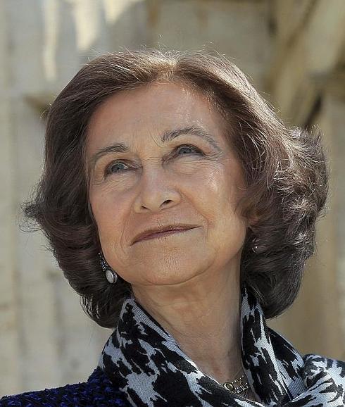 EL MAESTRE PRIOR DE LA CUCHARA DE PALO Y CRONISTA OFICIAL DE GUARROMÁN (JAÉN), JOSÉ MARÍA SUÁREZ GALLEGO, HACE PÚBLICO QUE LA REINA SOFÍA, ANGELS BARCELÓ Y LA UNIA, HAN SIDO GALARDONADOS CON LOS PREMIOS CUCHARA DE PALO