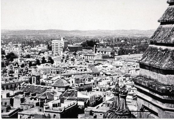 EL EXTRAÑO CASO DEL CRÁNEO COCIDO QUE ATERRORIZÓ A MURCIA • EL DESCUBRIMIENTO, EN PLENO CORAZÓN DE LA CIUDAD, DE UNA CAJA QUE CONTENÍA UNA CABEZA HUMANA CAUSÓ UN GRAN REVUELO HACE MEDIO SIGLO