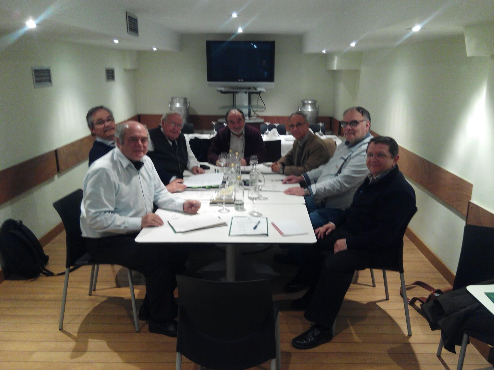 REUNIDOS EN MADRID LOS MIEMBROS DE LA JUNTA RECTORA DE RAECO