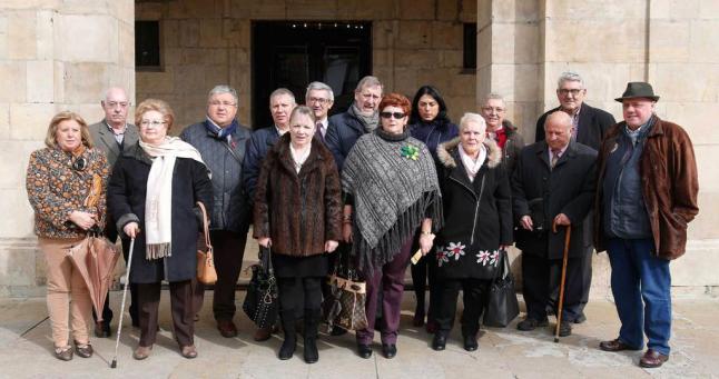 AVILESINOS Y GALLEGOS, UNIDOS ANTE EL MANTEL • PILAR VARELA, LA ALCALDESA DE MONDOÑEDO Y EL GASTRÓNOMO EUFRASIO SÁNCHEZ RECIBEN LOS PREMIOS «ÁLVARO CUNQUEIRO» EN EL YUMAY